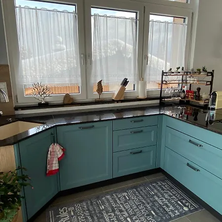 Moderne Kaminstube