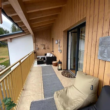 Moderne Kaminstube * Рамзау