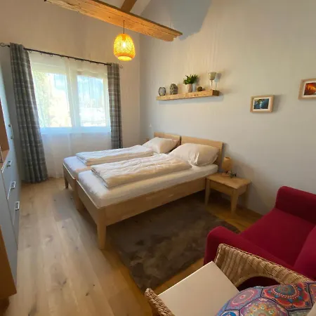 Apartment Moderne Kaminstube