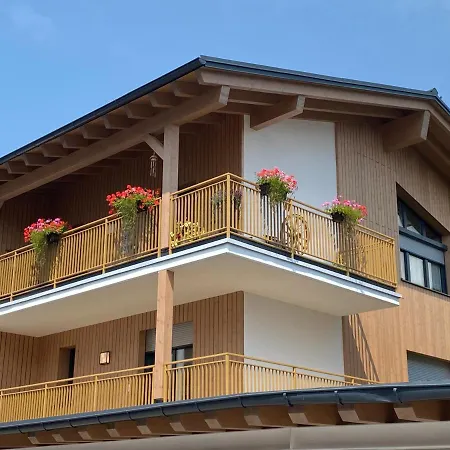 Moderne Kaminstube Апартаменты Рамзау