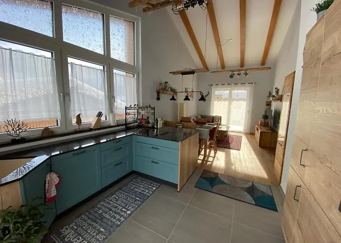 Moderne Kaminstube * 拉姆绍达赫斯坦